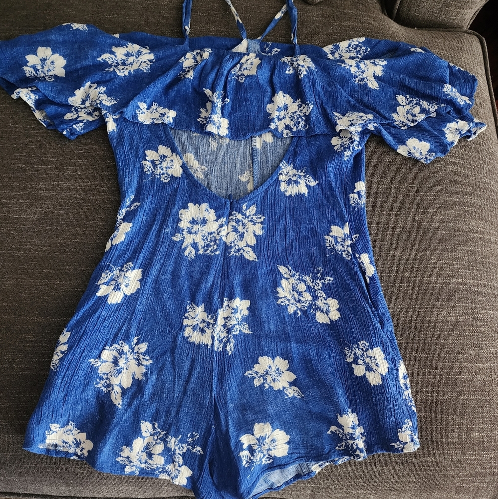 Lulu's Romper - Picture 2 of 5